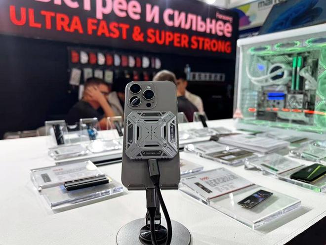 Sviaz消费电子盛会中国存储品牌科技出海战略再添里程碑！不朽情缘网站从欧亚腹地辐射全球：领德创科技亮相俄罗斯2025(图4)